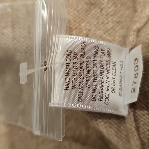 Cashmere Embroidered Sweatse - Picture 7 of 7